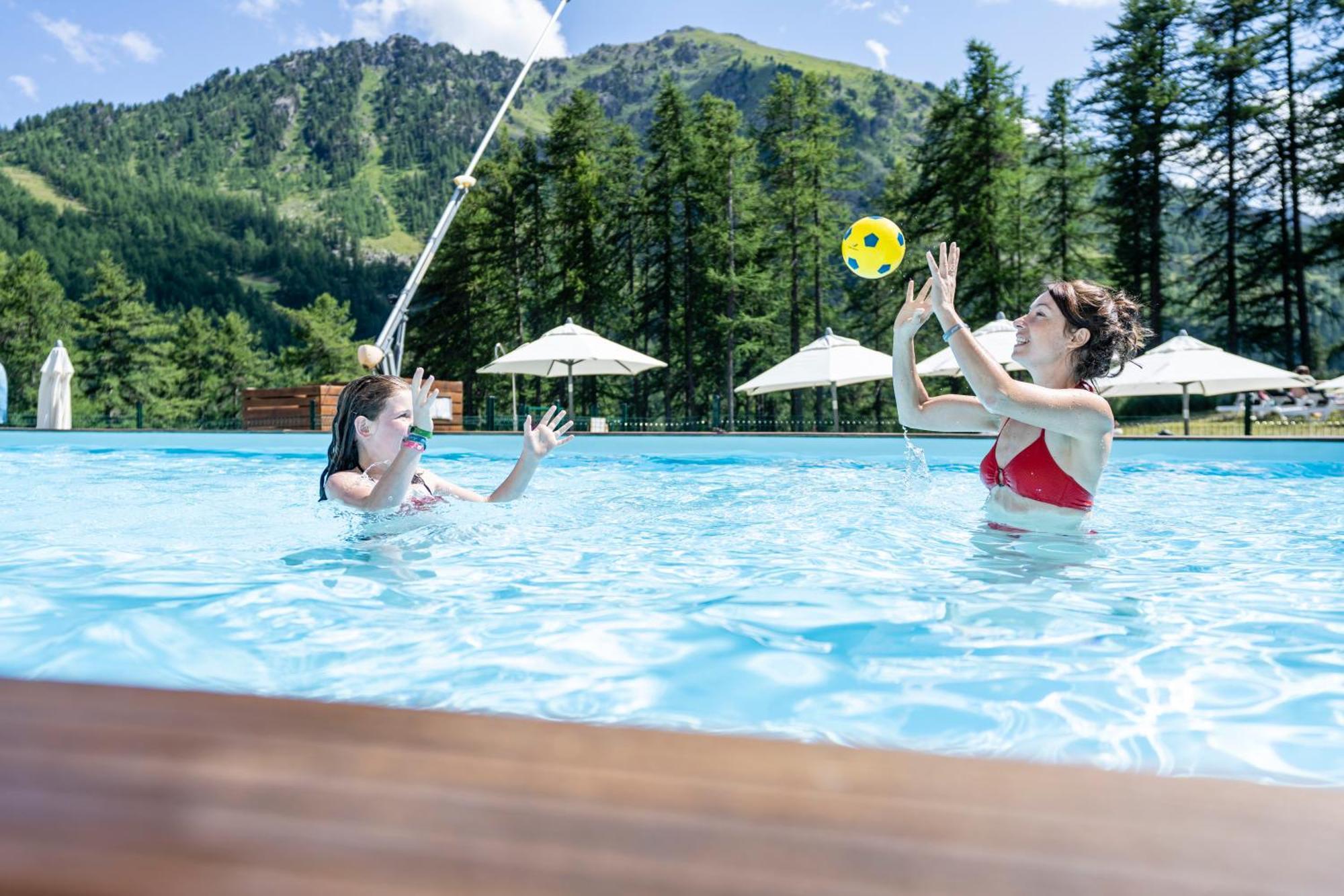 Villages Clubs Du Soleil - Montgenevre Bagian luar foto
